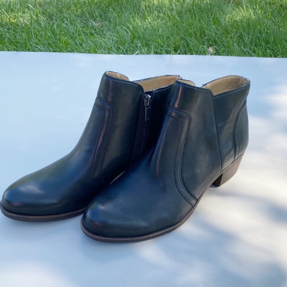 Lucky Brand Black Ankle Boots 8.5 - Picture 6 of 10